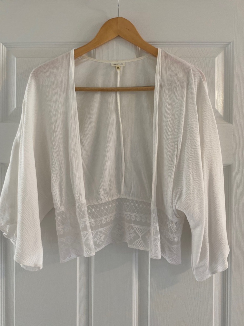 Lightweight White Open-Front Lace Trim Shrug